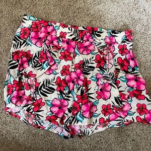 Super cute floral Justice kids shorts. Brand new w/tags.